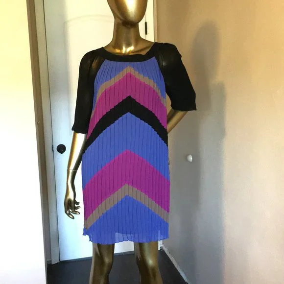 MAXandCLEO Pleated Chevron Print Dress XXS - Picture 2 of 8